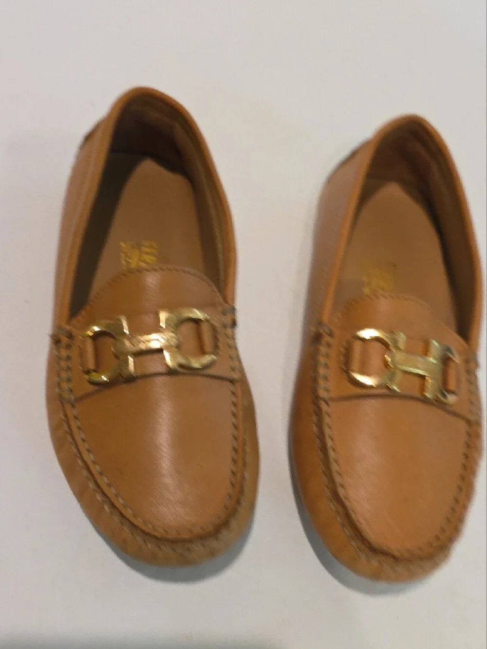 Ferragamo Tan Leather Driving Loafers with Gold Hardware Size 27